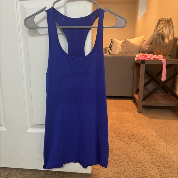 Blue lululemon tank top - Picture 2 of 2
